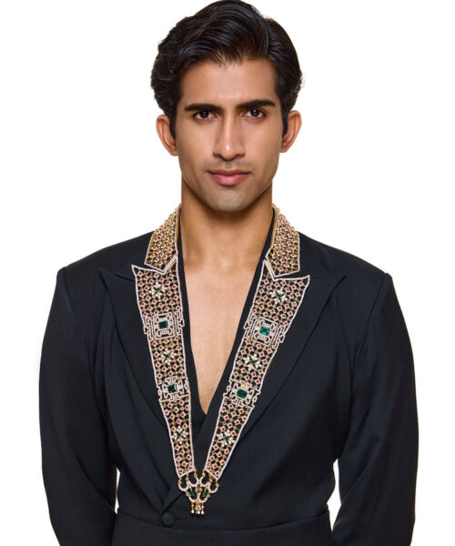 The Regal Green Collar