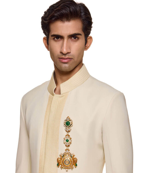 Samay Ke Dhani Pocketwatch Cum Brooch